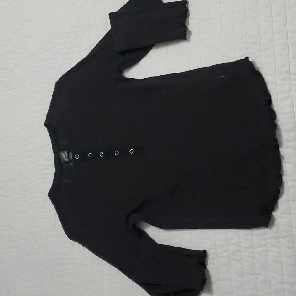 Black, juniors size small, long sleeve top